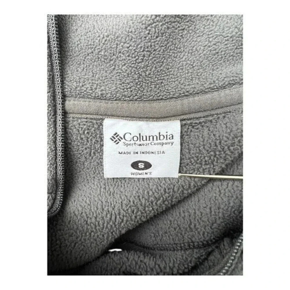 Columbia women’s size small fleece quarter zip pull over - Picture 3 of 4